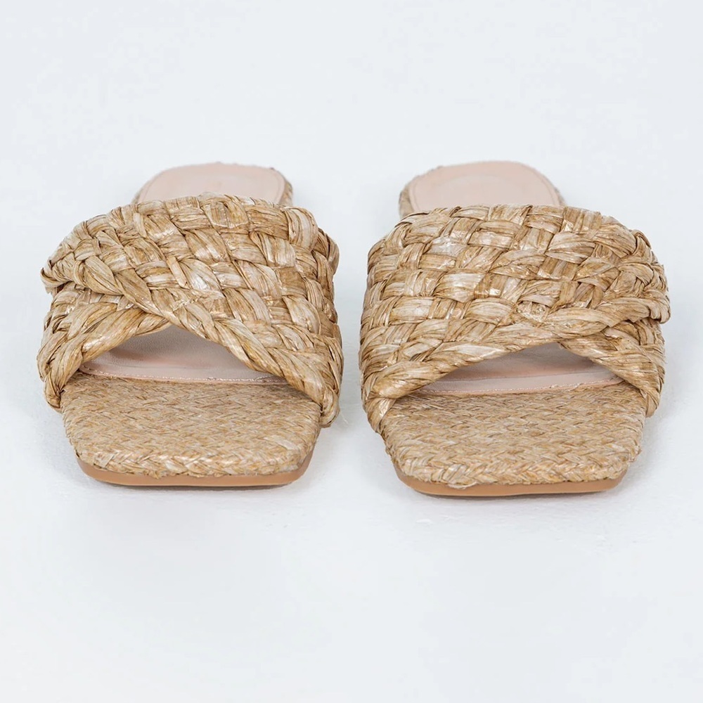 Women’s PRINCESS POLLY Shoreline Sandals- Natural. Size 8